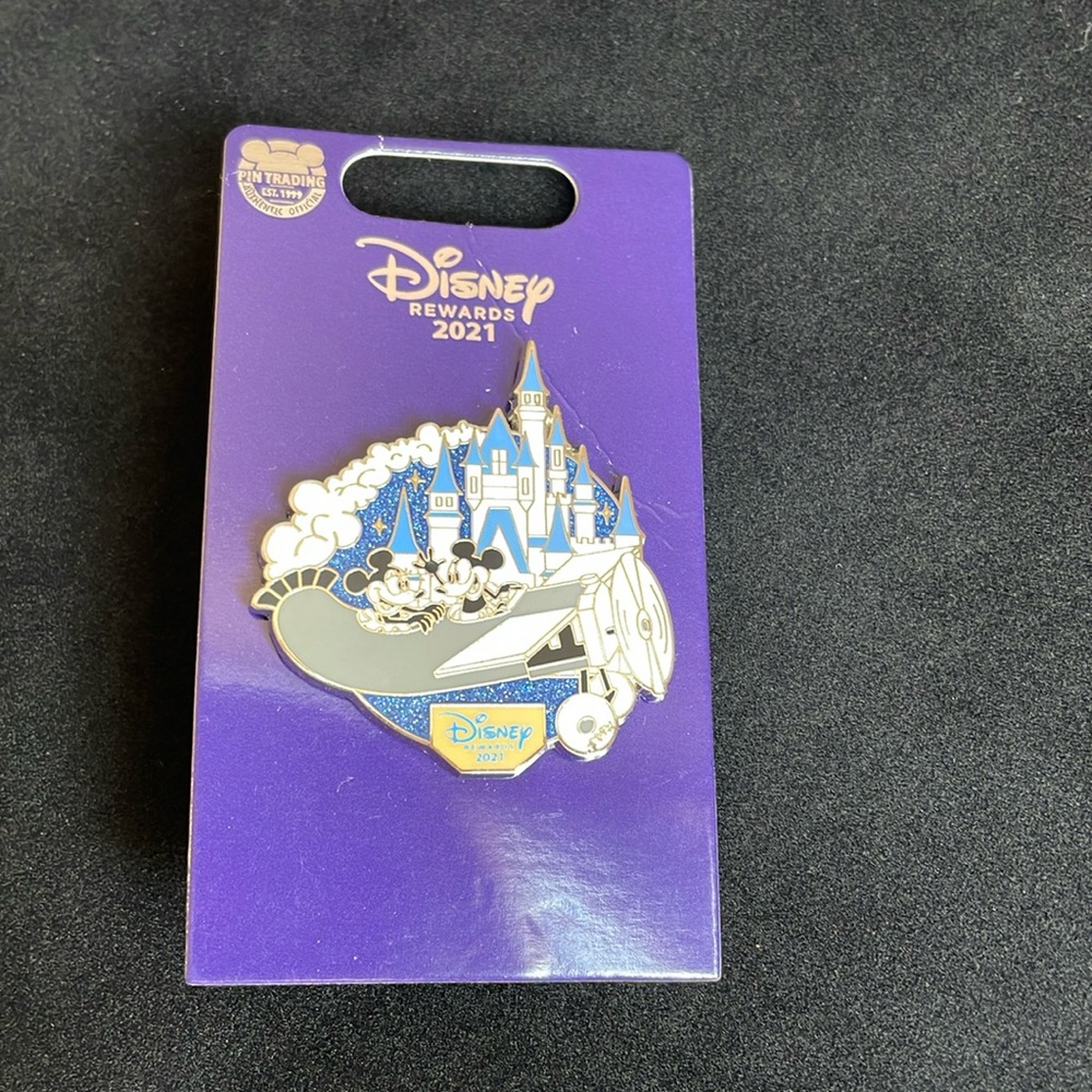 Disney Pin Trading Rewards 2021 featuring Mickey and Minnie